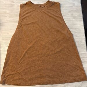 Brown Tank